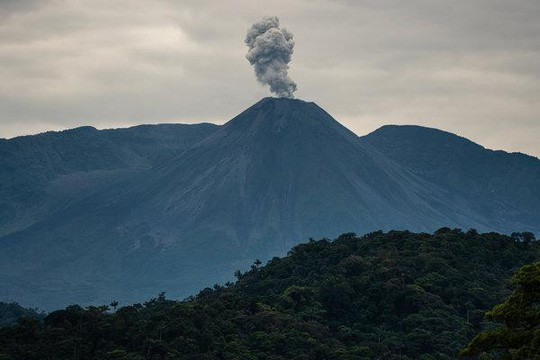 Ecuador: Đập do Trung Quốc xây, mới 2 năm đã có hơn 7.600 vết nứt - Ảnh 2.