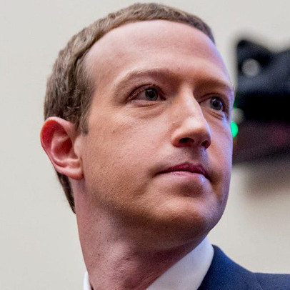 Facebook để lộ cả số điện thoại cá nhân của Mark Zuckergberg?