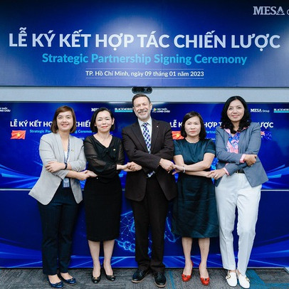FPT Long Châu ký kết hợp tác chiến lược cùng Blackmores