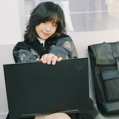 FPT Shop lì xì đến 9 triệu cho khách hàng mua laptop gaming