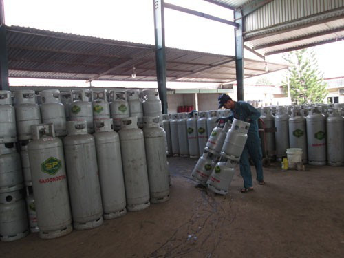 Gas tăng thêm 12.000 đồng/bình