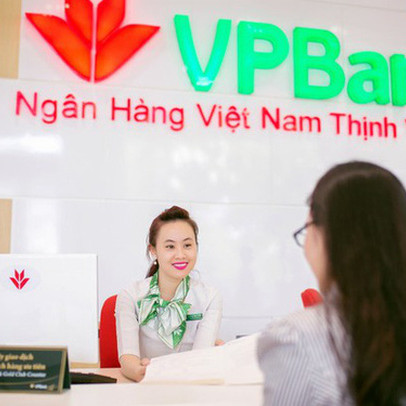 Giá cổ phiếu VPB tăng mạnh, kế toán trưởng VPBank đăng ký bán ra