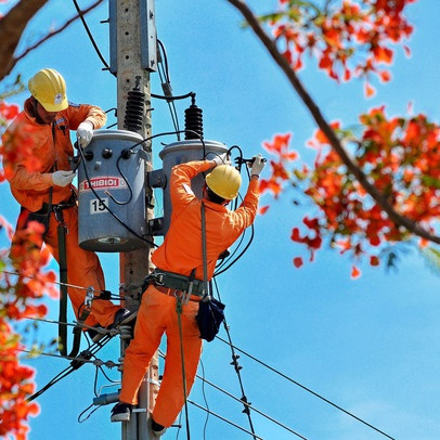 Giá điện tăng mạnh, , thúc đẩy lợi nhuận REE, Nhơn Trạch 2 tăng trưởng bằng lần