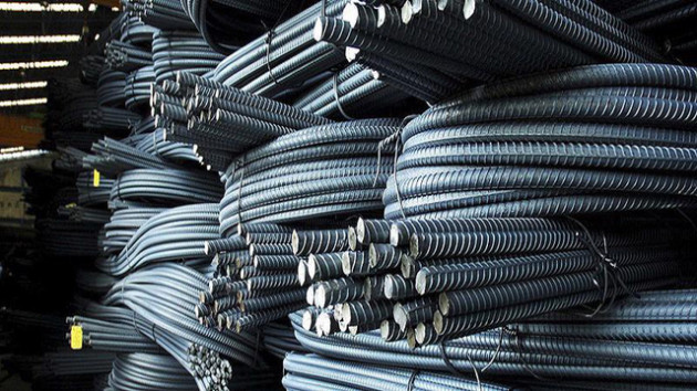 Giá sắt thép tăng cao nguy cơ làm tắc dòng vốn đầu tư - Ảnh 1.