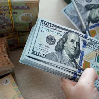 Giá USD ngân hàng chạm mốc 24.600 đồng, tăng 7% từ đầu năm