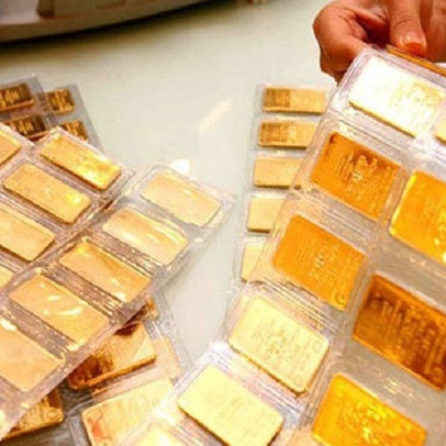 Giá vàng tăng tốc, dự báo kim loại quý vẫn chịu nhiều sức ép