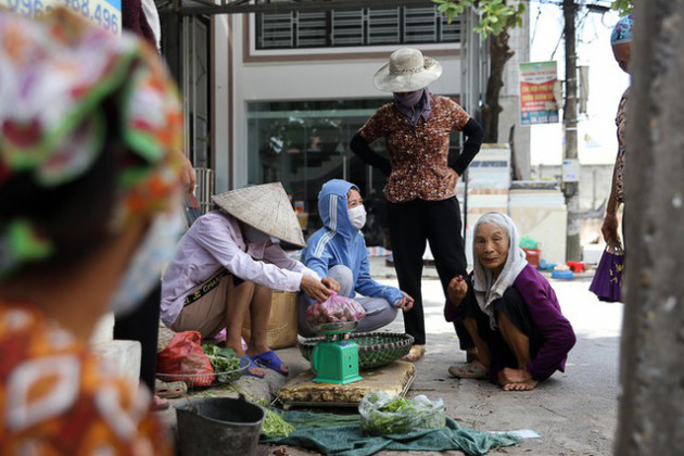  Giáo viên thất nghiệp đi bán hàng rong mưu sinh - Ảnh 5.