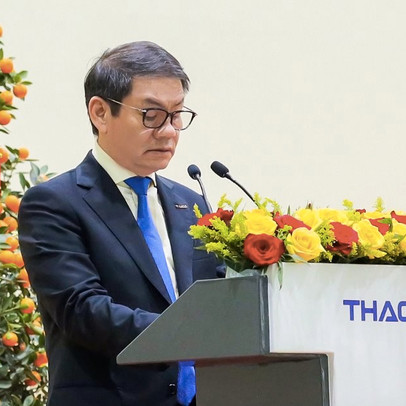 Giữa lúc thị trường trầm lắng, THACO đặt tham vọng khởi công 24 dự án năm 2023, dự kiến thu về 126.000 tỷ từ ô tô, trồng chuối, nuôi heo…