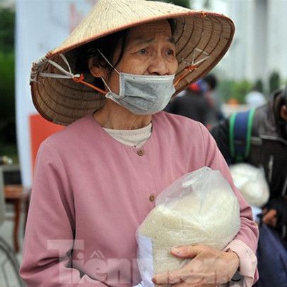 Gói hỗ trợ 62 nghìn tỷ đồng: Dân vẫn ngóng chờ