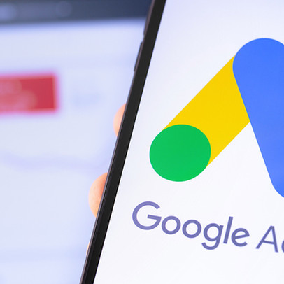 Google Ads - ‘Bò sữa’ của Google đang gặp nguy toàn diện: Mất thị phần, bị kiện, bị tố làm công cụ cho hacker