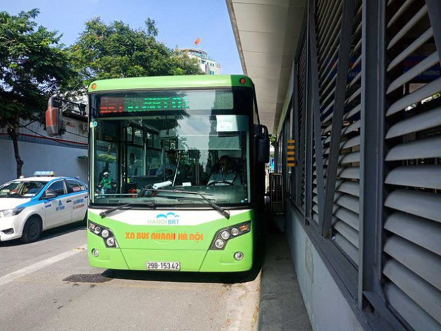 Hà Nội đánh giá buýt nhanh BRT giảm ùn tắc, thúc đẩy phát triển