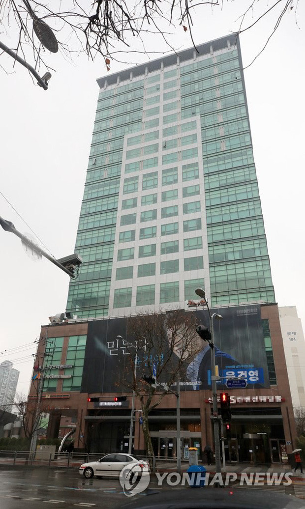 Hàn Quốc: Một văn phòng nằm trong khu vực sầm uất trở thành ổ dịch virus corona lớn nhất Seoul, ít nhất 22 người nhiễm bệnh - Ảnh 2.