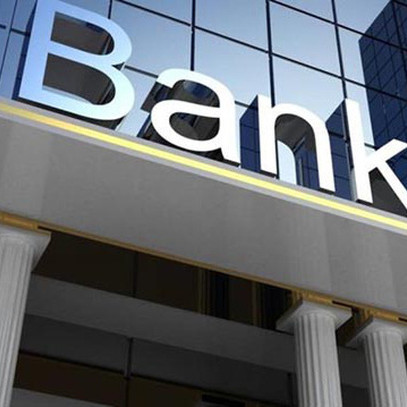 Hàng nghìn nhân sự nghỉ việc, ngân hàng lo khách cũng bị kéo đi sang ngân hàng khác