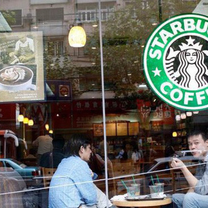 Hành trình kì lạ của Starbucks: Quán cà phê nhỏ xíu thành đế chế 80 tỷ USD cùng mối lo "ăn thịt" chính mình