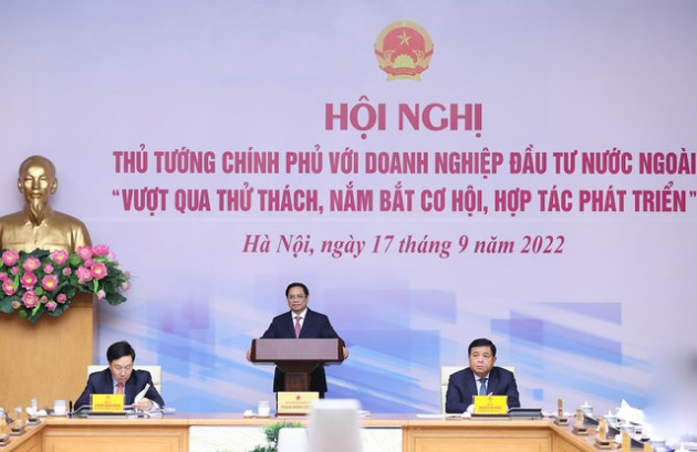 Hấp dẫn nhà đầu tư nước ngoài từ đối thoại cởi mở của Chính phủ - Ảnh 1.