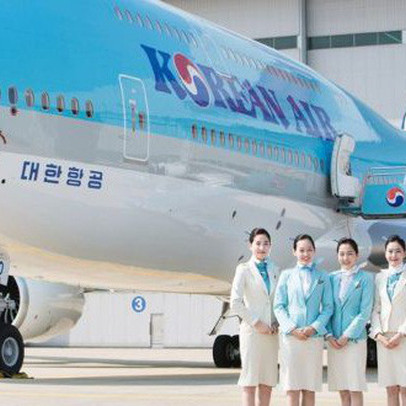 Hắt nước vào mặt nhân viên, ái nữ của Chủ tịch Korean Air bị sa thải