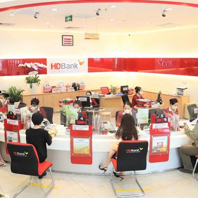 HDBank vào Top thương hiệu tài chính dẫn đầu Việt Nam do Forbes bình chọn