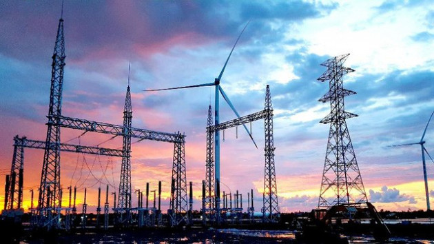 Hoàn thành lắp đặt turbine, nhà máy Điện gió Kosy Bạc Liêu sẵn sàng về đích - Ảnh 4.