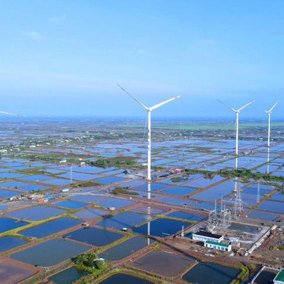 Hoàn thành lắp đặt turbine, nhà máy Điện gió Kosy Bạc Liêu sẵn sàng về đích