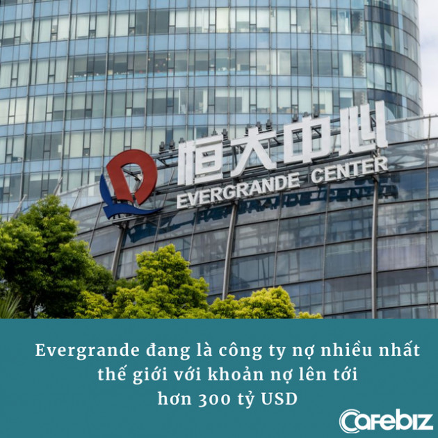 Hỗn loạn trong cuộc họp của Evergrande: Một phụ nữ rút dao dọa tự tử, tuyệt vọng vì sợ mất trắng tiền tiết kiệm cả đời - Ảnh 1.