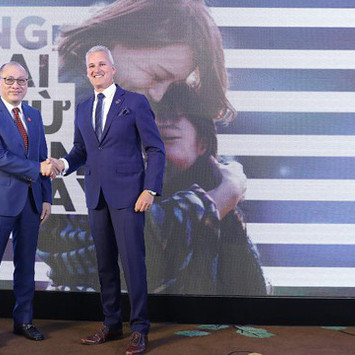 Hợp tác Ngân hàng Bản Việt – AIA Việt Nam: Hoàn thành mục tiêu 2018 chỉ sau 9 tháng