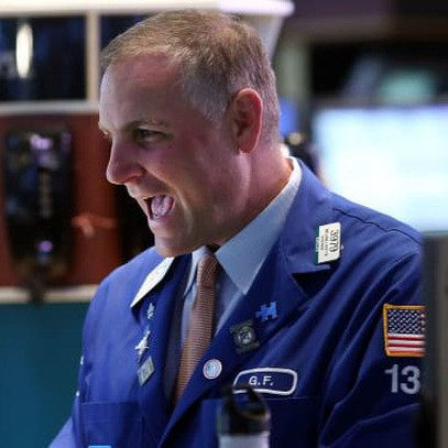 Hứng khởi nhờ số liệu việc làm khả quan, Dow Jones bứt phá hơn 300 điểm, S&P 500 hồi phục hoàn toàn sau đà giảm 3 phiên liên tiếp