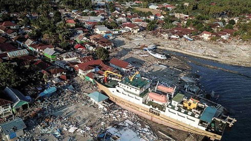 Indonesia lại rung chuyển vì hàng loạt dư chấn mạnh