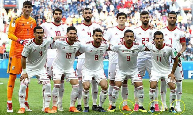 Iran vượt nghịch cảnh bị Mỹ cấm vận... giày ở World Cup ra sao? - Ảnh 3.