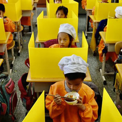 Khả năng kiểm soát Covid-19 của Việt Nam ra sao khi đặt cạnh Hong Kong và Đài Loan?