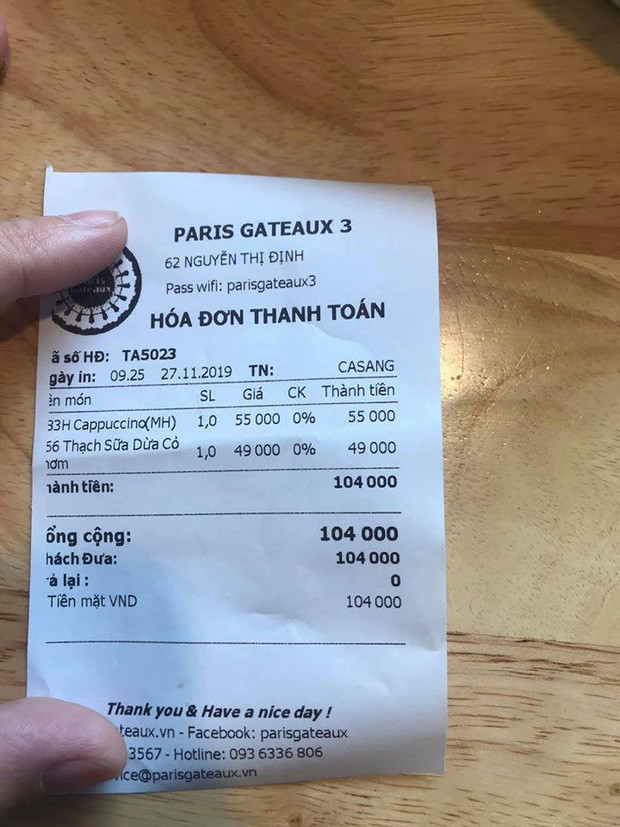 Khách hàng phát hoảng khi bánh ngọt tiệm Paris Gateaux bị nhân viên đặt thẳng xuống vỉa hè, đại diện thương hiệu lên tiếng - Ảnh 5.