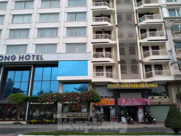 Khách sạn, nhà hàng Nha Trang ế ẩm vì vắng khách du lịch - Ảnh 5.