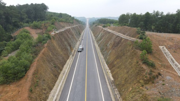 Khánh thành cao tốc Cam Lộ - La Sơn - Ảnh 3.