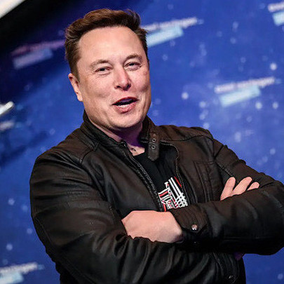 Khi cả thế giới đang chạy theo mình làm xe điện, Elon Musk vừa tuyên bố điều quan trọng với Tesla bây giờ là... làm robot chứ không phải ra xe mới