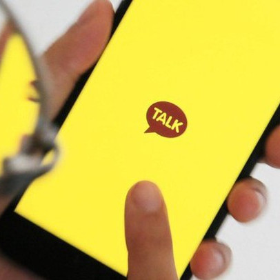 Khó khăn bủa vây chủ sở hữu siêu ứng dụng KakaoTalk