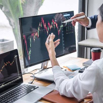 Khối ngoại mua ròng hơn 2.500 tỷ đồng trong tuần VN-Index điều chỉnh mạnh