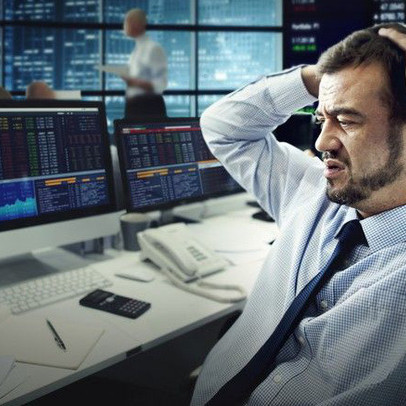 Khối ngoại tiếp tục bán ròng gần 500 tỷ đồng trong ngày VN-Index vượt mốc 700 điểm