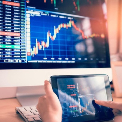 Khối tự doanh đẩy mạnh bán ròng 900 tỷ đồng trong tuần 12-16/9, tâm điểm CCQ ETF