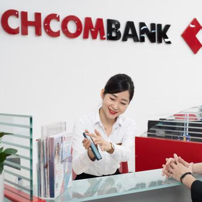 Không chỉ lương và phúc lợi hấp dẫn, Techcombank còn phát hành cổ phiếu ESOP để giữ chân nhân tài