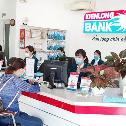 Kienlongbank ủng hộ 15 tỷ đồng hỗ trợ phòng, chống dịch Covid-19