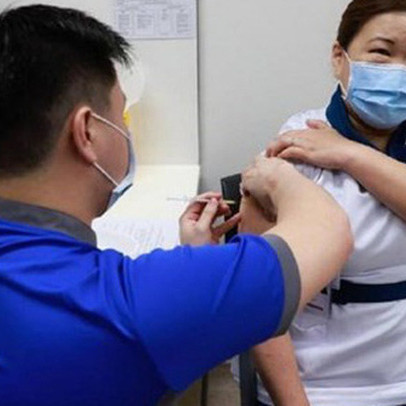 Kinh tế ASEAN phục hồi phụ thuộc vào việc phổ biến vaccine COVID-19