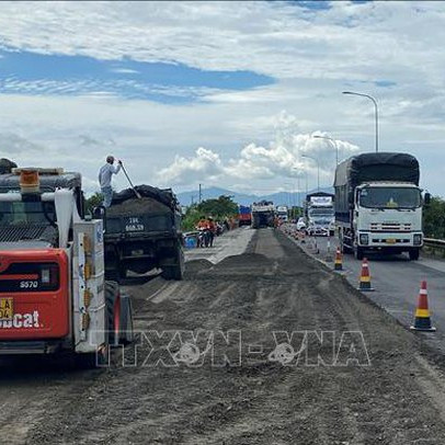 Kịp hoàn thành sửa chữa Quốc lộ 1 qua Phú Yên trước Tết Nguyên đán