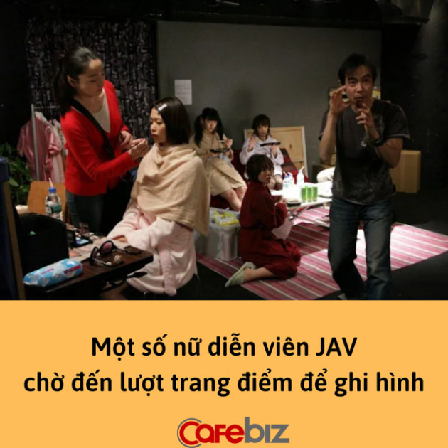 Ký sự JAV: Theo chân ‘nữ thần’ đi quay mới biết mỗi thước phim đẹp là mồ hôi và cả nước mắt, 80% phải bỏ nghề khi mới chỉ làm được nửa năm - Ảnh 2.