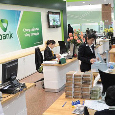 Lãi kỷ lục nhưng nợ dưới tiêu chuẩn của Vietcombank tăng vọt