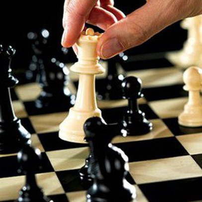 Lãi suất có xu hướng tăng, doanh nghiệp dự trữ nguồn tiền mặt dồi dào và ít vay nợ kỳ vọng hưởng lợi lớn