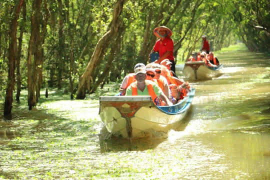 Lãnh đạo tỉnh An Giang ra tối hậu thư không được làm khó doanh nghiệp - Ảnh 1.