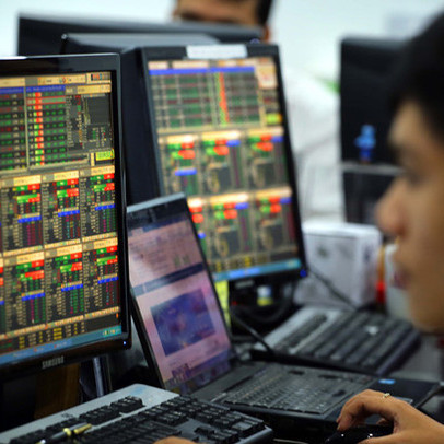 Liên tục phá đỉnh lịch sử, bluechip chưa bao giờ hết “bỏng tay”