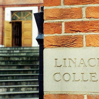 Linacre College thuộc ĐH Oxford đổi tên theo tỷ phú Nguyễn Thị Phương Thảo làm ăn ra sao?