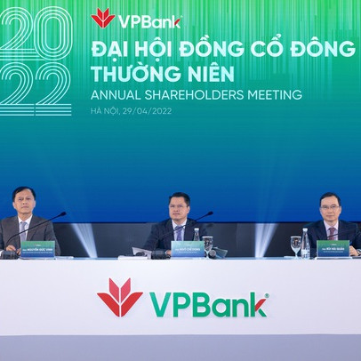 [Live] ĐHCĐ VPBank: Tiếp tục đặt mục tiêu tăng trưởng cao và kế hoạch tăng vốn "khủng", dự kiến hoàn tất bán vốn cho nước ngoài trong quý 3