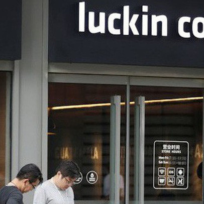 Luckin Coffee: Chuỗi cà phê địa phương đang ép Starbucks vào đường cùng ở Trung Quốc, tốc độ mở kinh hoàng 4h/cửa hàng, trở thành kỳ lân chỉ sau 9 tháng ra mắt