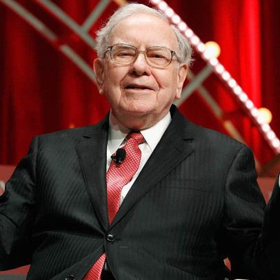 Lý do đặc biệt khiến Warren Buffett luôn chọn thanh toán bằng tiền mặt